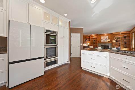 2636 259th Court SE Sammamish WA 98075