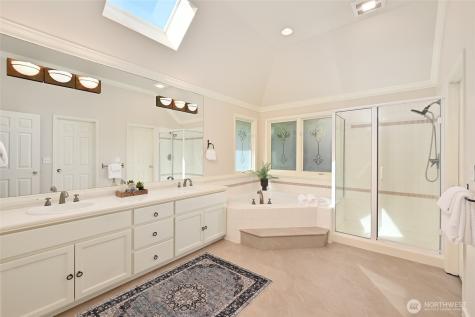 2636 259th Court SE Sammamish WA 98075
