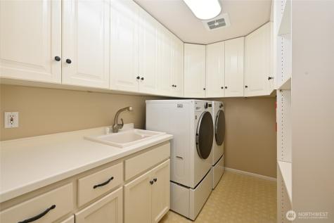 2636 259th Court SE Sammamish WA 98075