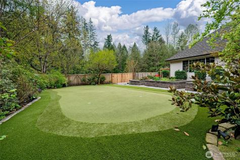 2636 259th Court SE Sammamish WA 98075