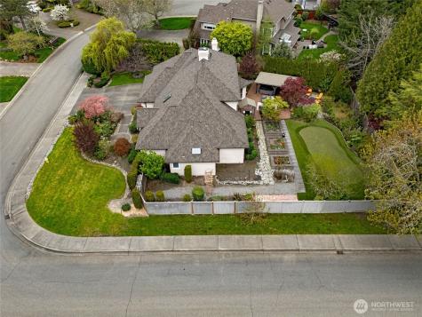 2636 259th Court SE Sammamish WA 98075