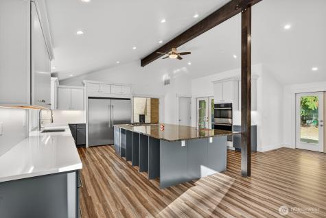 1087 Digby Road Mount Vernon WA 98274