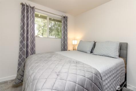 33227 39th Avenue SW Federal Way WA 98023