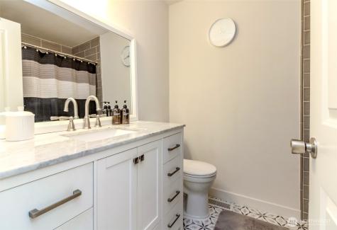 33227 39th Avenue SW Federal Way WA 98023