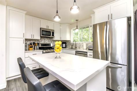 33227 39th Avenue SW Federal Way WA 98023