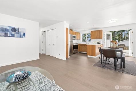 1115 207th Place NE Sammamish WA 98074