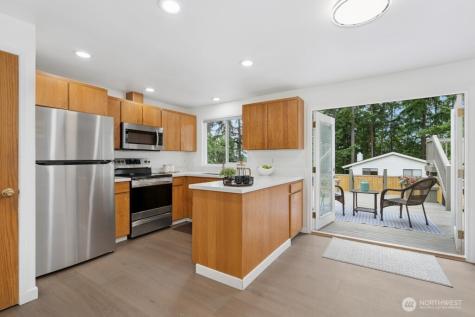 1115 207th Place NE Sammamish WA 98074
