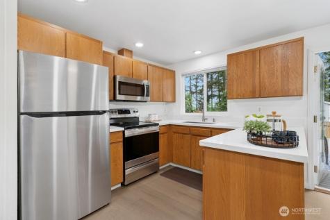 1115 207th Place NE Sammamish WA 98074
