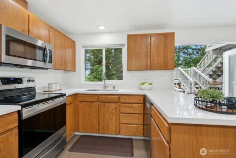 1115 207th Place NE Sammamish WA 98074