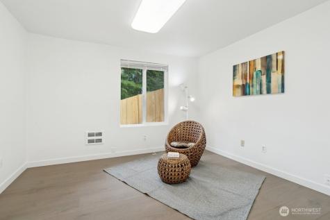 1115 207th Place NE Sammamish WA 98074