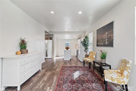 1521 E Spruce Street Seattle WA 98122