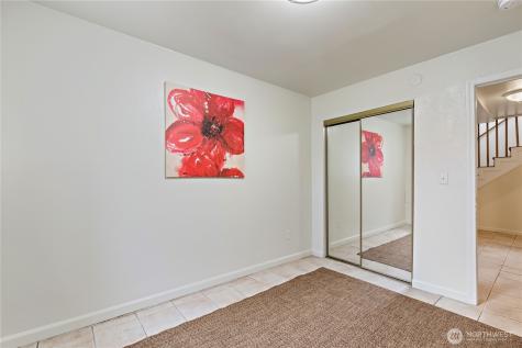 1521 E Spruce Street Seattle WA 98122