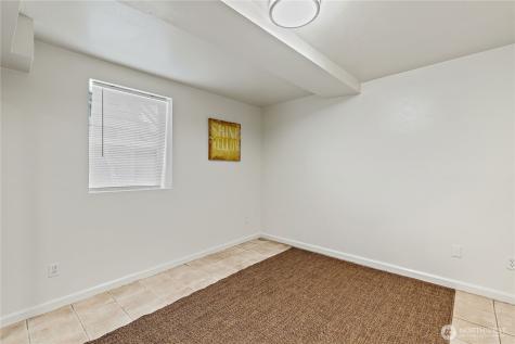 1521 E Spruce Street Seattle WA 98122