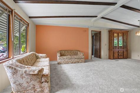 23809 Lake Drive E Bothell WA 98021