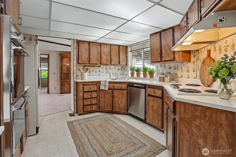 23809 Lake Drive E Bothell WA 98021
