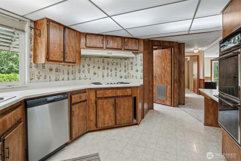 23809 Lake Drive E Bothell WA 98021