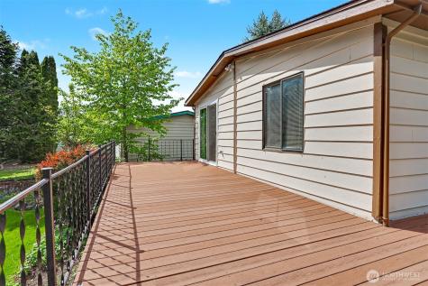 23809 Lake Drive E Bothell WA 98021