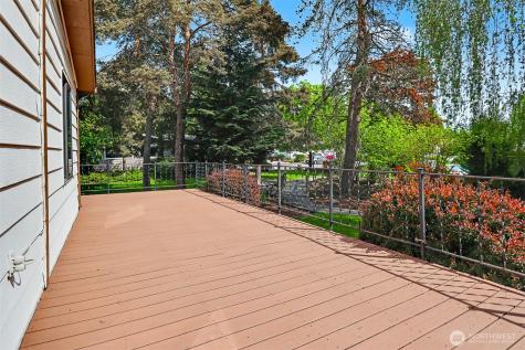 23809 Lake Drive E Bothell WA 98021