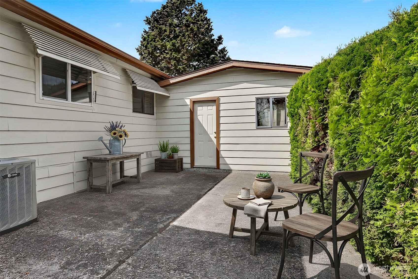 23809 Lake Drive E Bothell WA 98021