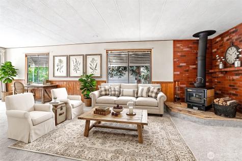 23809 Lake Drive E Bothell WA 98021