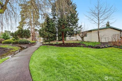 23809 Lake Drive E Bothell WA 98021