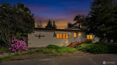 23809 Lake Drive E Bothell WA 98021