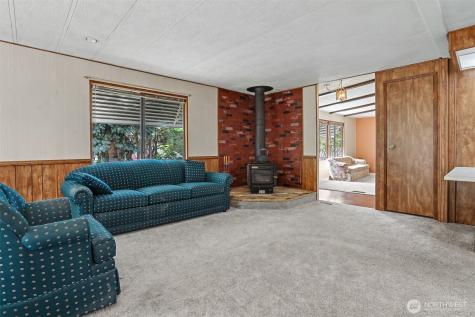 23809 Lake Drive E Bothell WA 98021