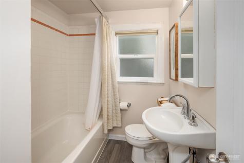 3053 32nd Avenue W Seattle WA 98199