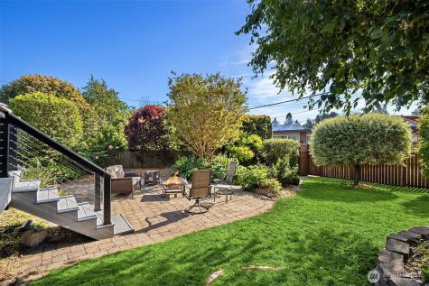 3053 32nd Avenue W Seattle WA 98199