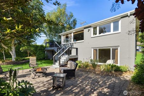 3053 32nd Avenue W Seattle WA 98199