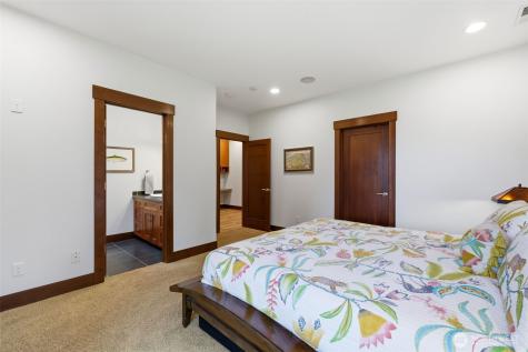 1136 14th Avenue Fox Island WA 98333