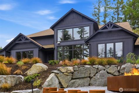 1136 14th Avenue Fox Island WA 98333