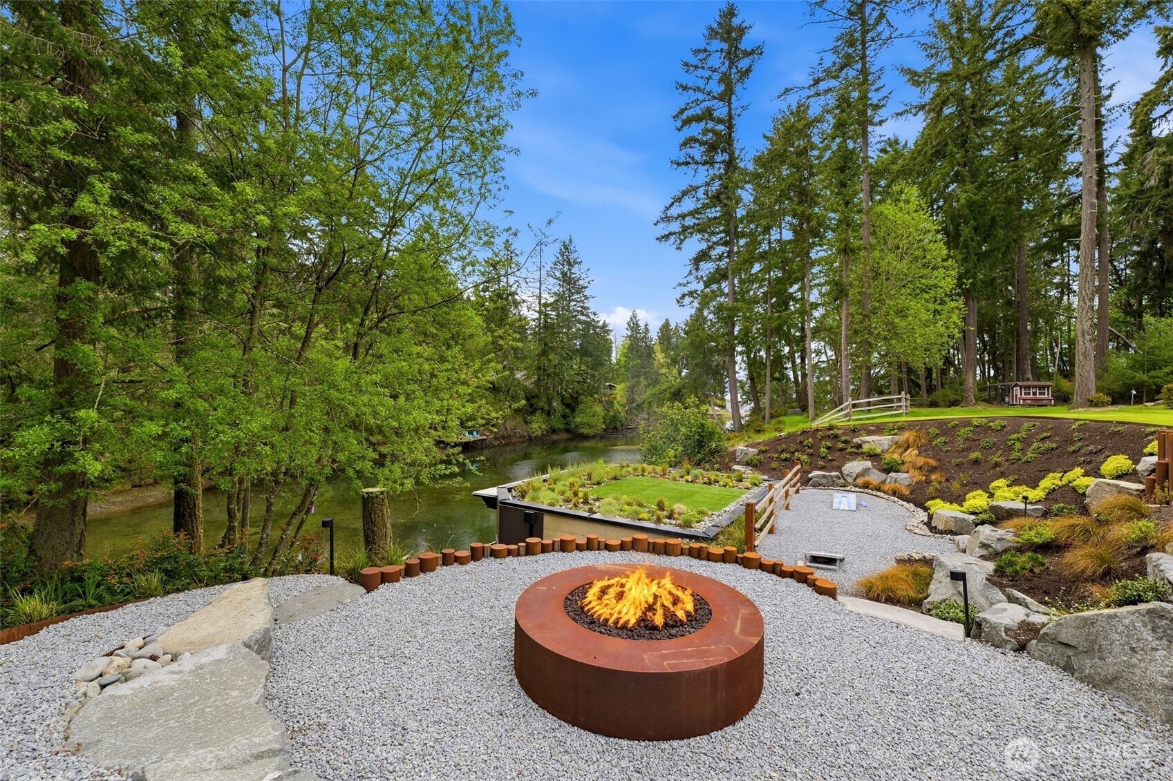 1136 14th Avenue Fox Island WA 98333