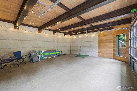 1136 14th Avenue Fox Island WA 98333