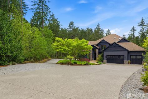 1136 14th Avenue Fox Island WA 98333