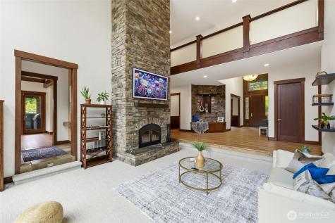 1136 14th Avenue Fox Island WA 98333