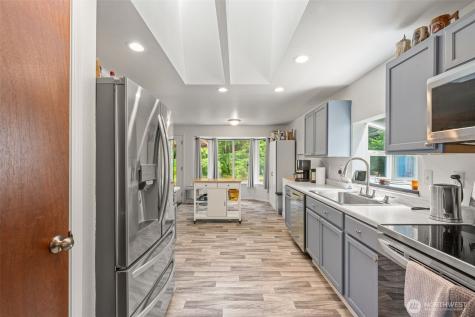 27507 72nd Avenue E Graham WA 98338