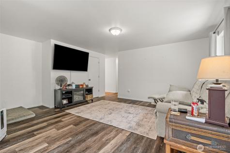 27507 72nd Avenue E Graham WA 98338