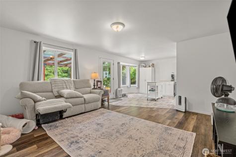 27507 72nd Avenue E Graham WA 98338
