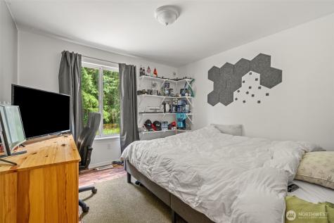 27507 72nd Avenue E Graham WA 98338