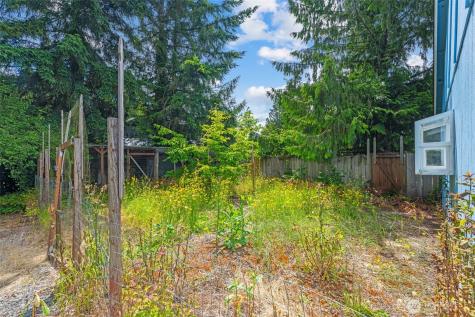 27507 72nd Avenue E Graham WA 98338