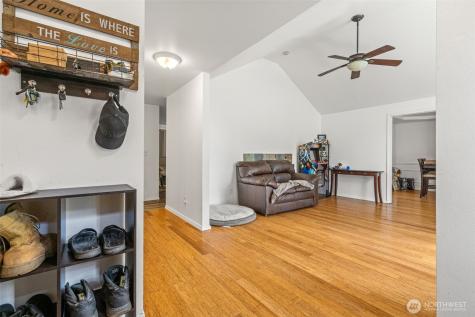 27507 72nd Avenue E Graham WA 98338