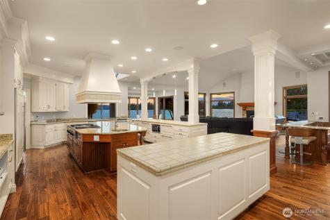 21028 Snag Island Drive E Lake Tapps WA 98391