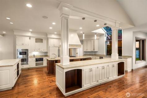 21028 Snag Island Drive E Lake Tapps WA 98391