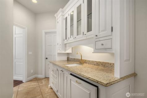 21028 Snag Island Drive E Lake Tapps WA 98391