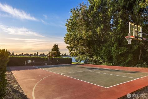 21028 Snag Island Drive E Lake Tapps WA 98391
