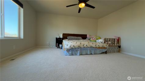 6713 140th Street Ct E Puyallup WA 98373