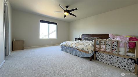 6713 140th Street Ct E Puyallup WA 98373