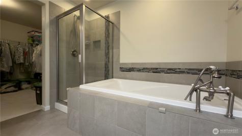 6713 140th Street Ct E Puyallup WA 98373