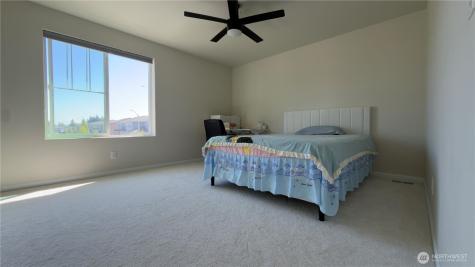 6713 140th Street Ct E Puyallup WA 98373